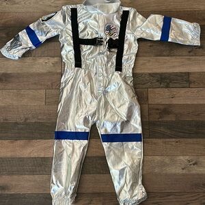 Astronaut costume